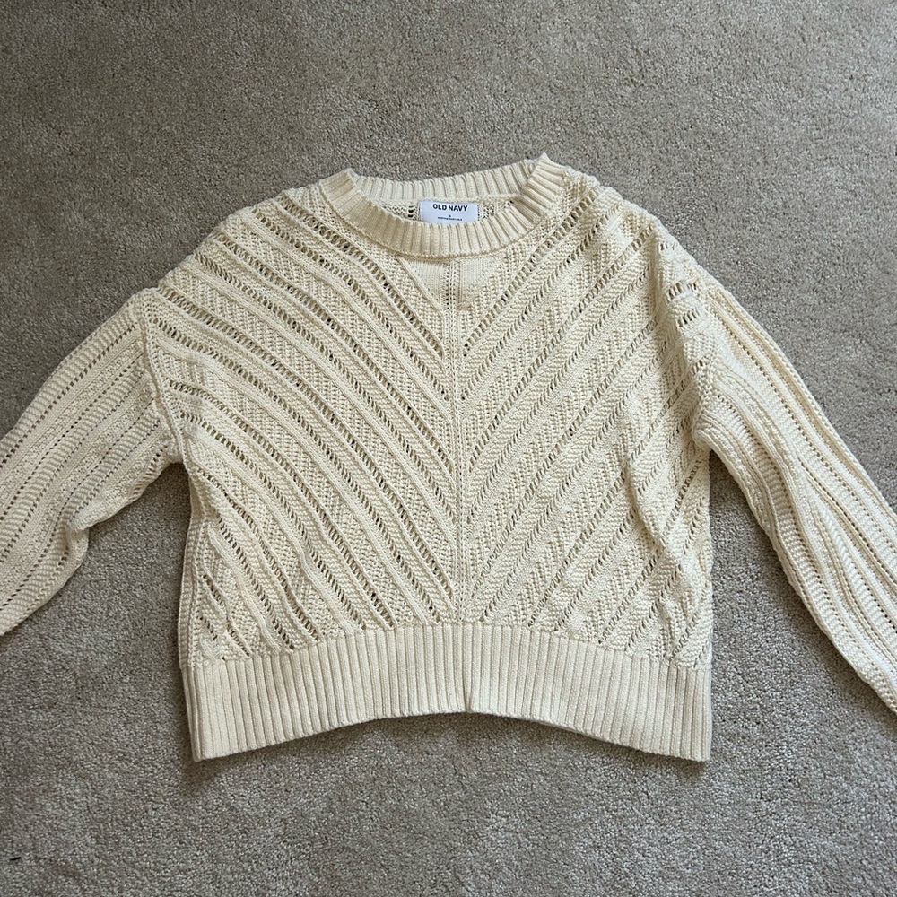 Old Navy Cream Chevron Knit Sweater